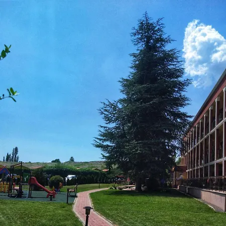 Elizabeth Dy Boutique 3* ネセバル