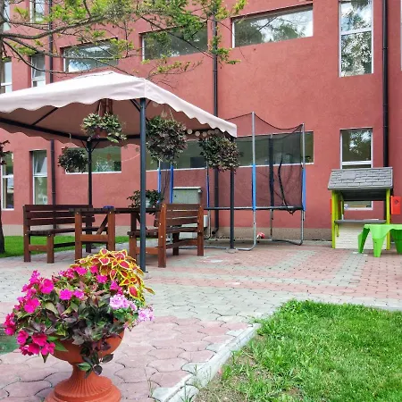 Elizabeth Dy Boutique 3*