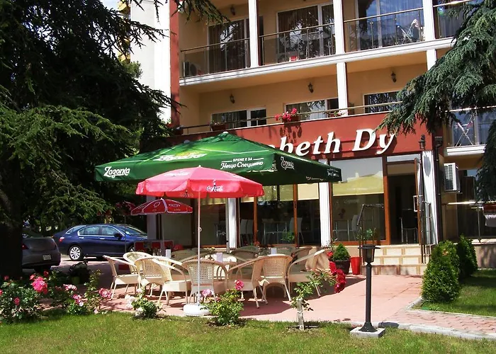 Elizabeth Dy Boutique 3*