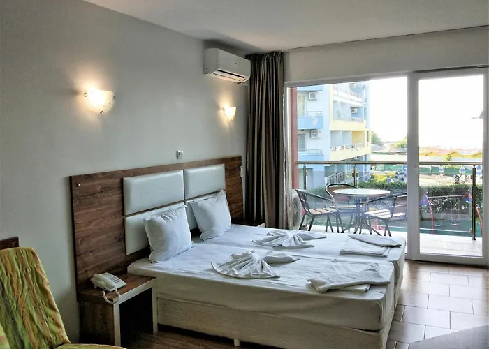 Elizabeth Dy Boutique